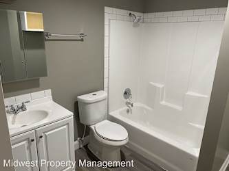 1212 Oak St Apartments - Eudora, KS