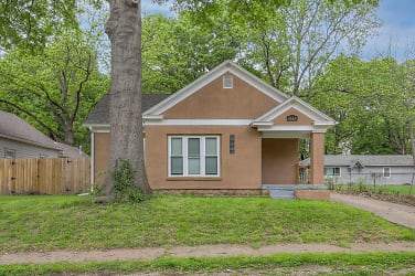 1116 S Hocker Ave - Independence, MO