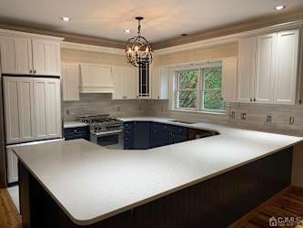 54 Cranbury Neck Rd - Cranbury, NJ