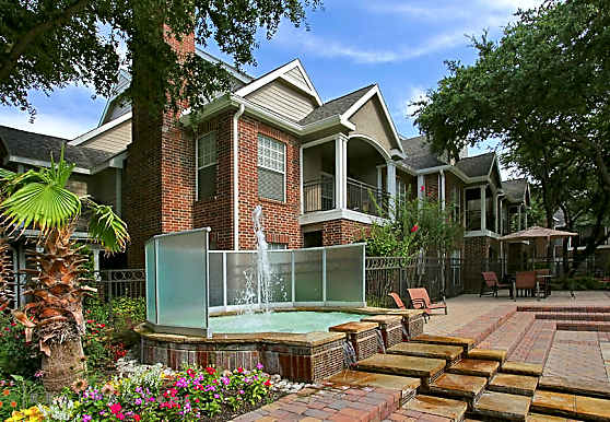 Creative Advenir Apartments Dallas Texas 