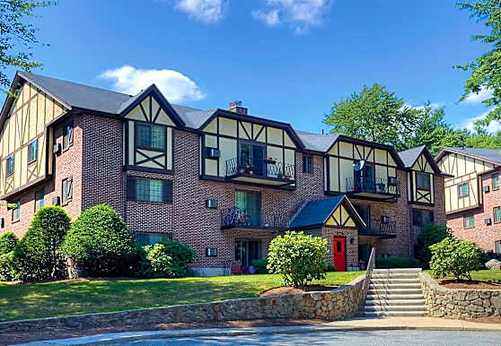 Royal Crest Estates Nashua