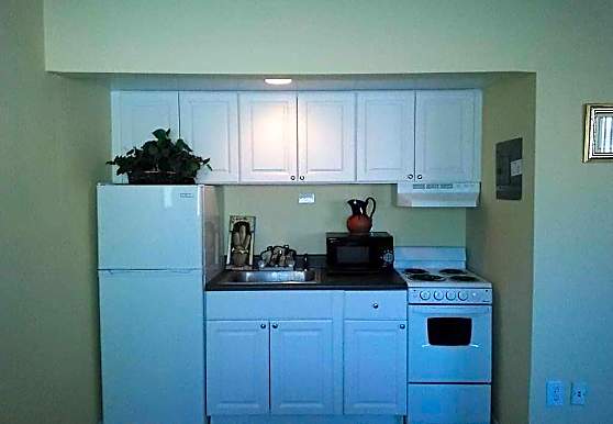 Baxley Manor Apartments - Merritt Island, FL 32953