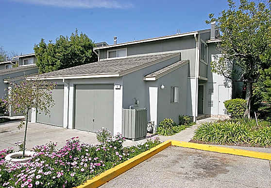 Roberts Lane Townhouses Apartments Fremont Ca 94538