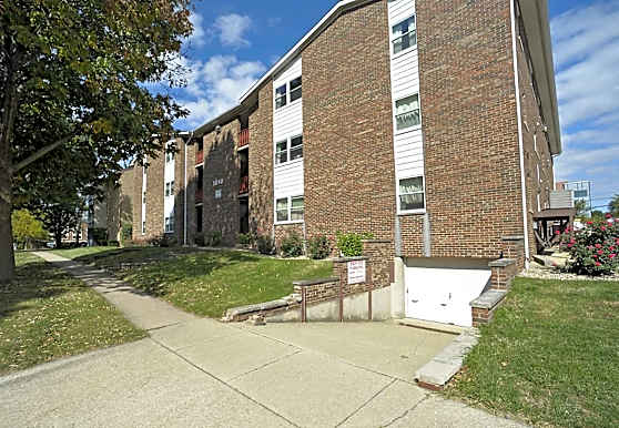 Smith Apartments 1010 W Clark Urbana Il 61801