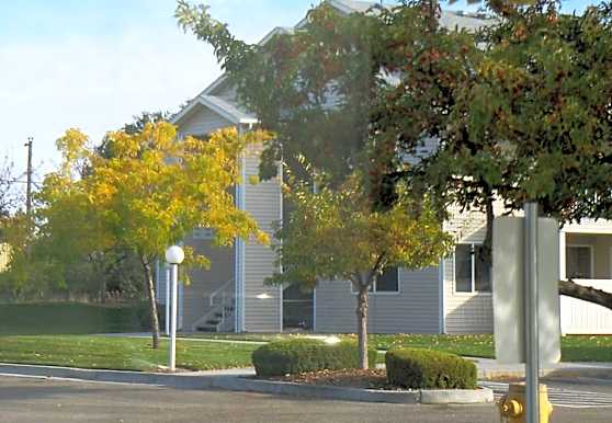 Parkwood Apartments Nampa Id 83686