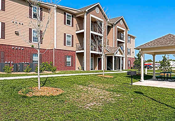 Wedgewood Apartments Wellington Ks 67152