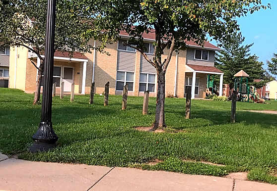 Blackburn Terrace Apartments Indianapolis In 46218