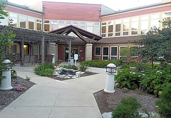 Round Barn Manor Apartments Champaign Il 61821