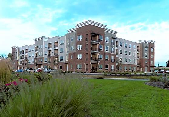 Avalon At The Pointe Apartments Cincinnati Oh 45245