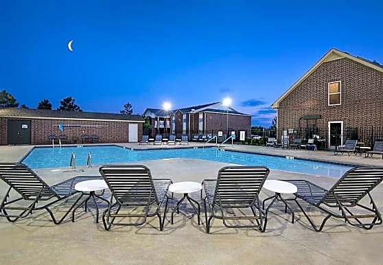The Greens At Broken Arrow I Ii Apartments Broken Arrow Ok 74012