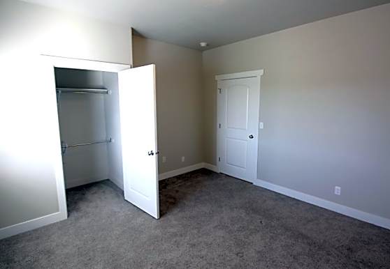 Creekside Oaks Apartments Layton Ut 84041