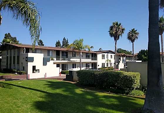 Chula Vista Towne Centre Apartments Chula Vista Ca 91910