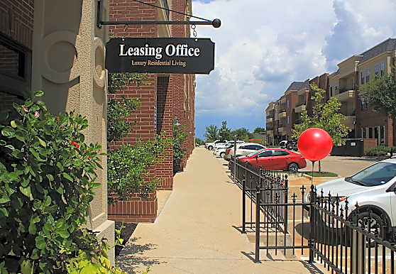 District Of Highland Village Lofts Apartments Highland Village