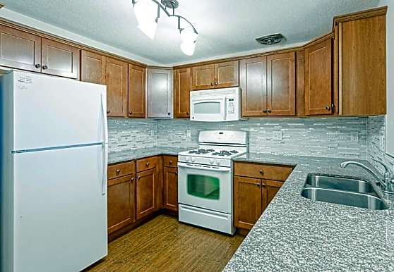 Sela Campus University Apartments - Minneapolis, MN 55414