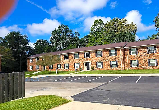 Carriage House Of Richmond Apartments Richmond In 47374