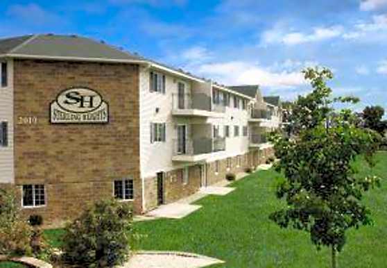 Sterling Heights Apartment Community Saint Cloud Mn 56304