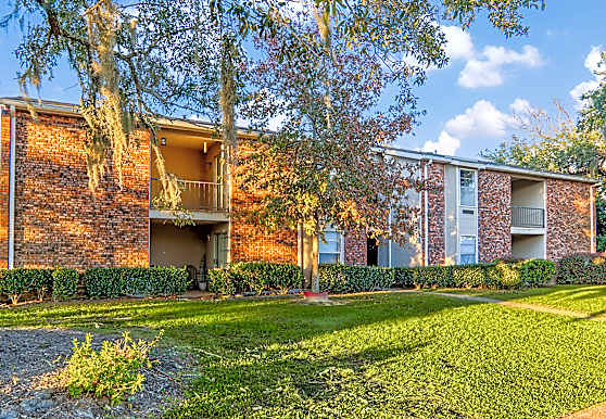 Magnolia Oaks Apartments - Gautier, MS 39553
