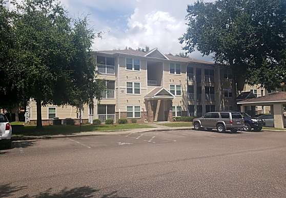 Cricket Club Apartments Gainesville Fl 32607