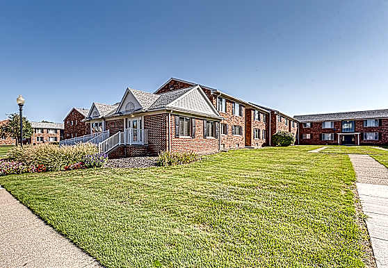 Cherry Hill Village Apartments Dearborn Heights Mi 48127