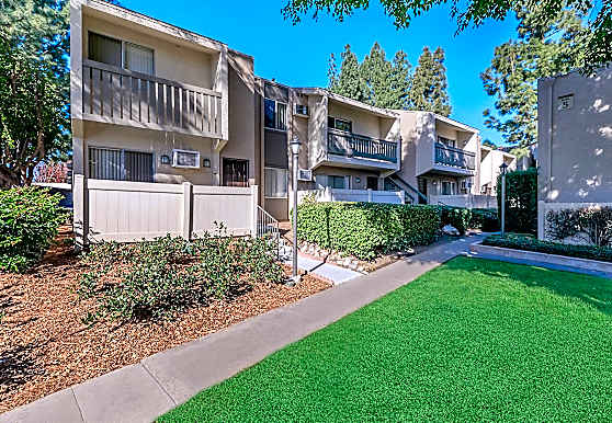 Tamarack Woods Apartment Homes Brea Ca 92821