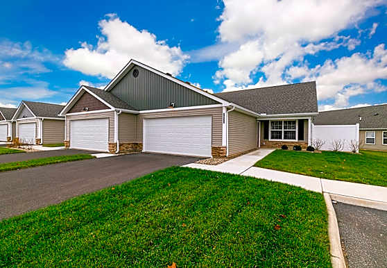 The Residences At Lancaster Ridge Apartments Lancaster Oh 43130