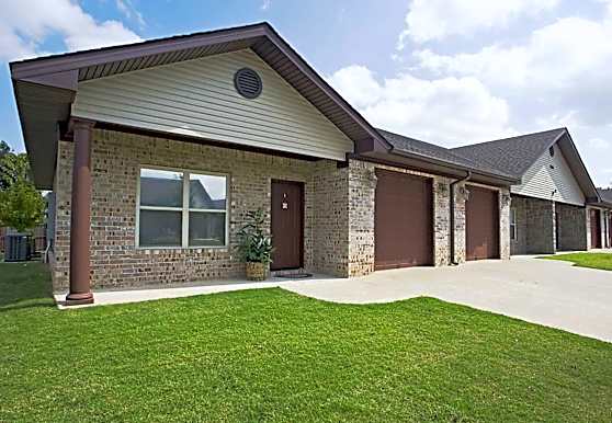 St Regis at Hurricane Lake Apartments - Bryant, AR 72022