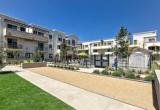 Breeze Hill Apartments Vista Ca 92081