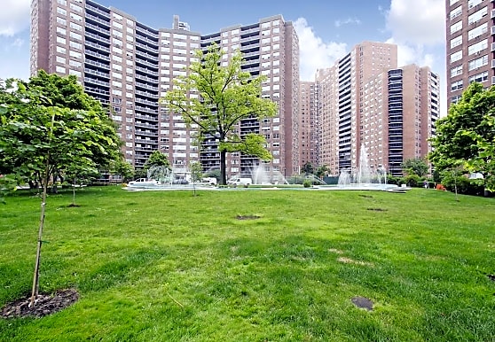 Parker Towers Apartments - Forest Hills, NY 11375