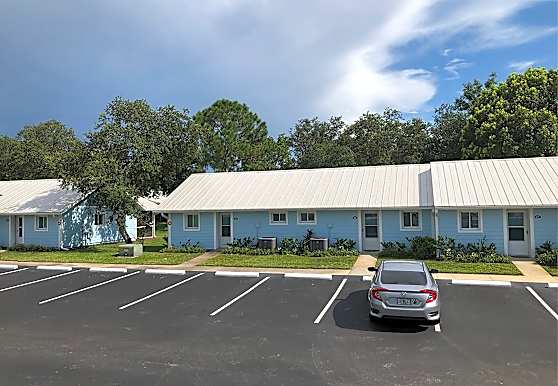 Villas of Orange City Apartments - Orange City, FL 32763