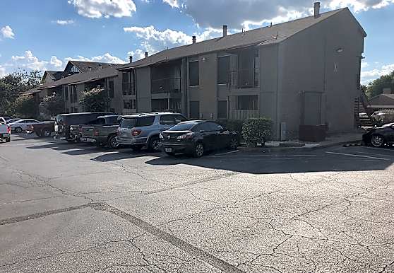 Chase Village Apartments Austin Tx 78753