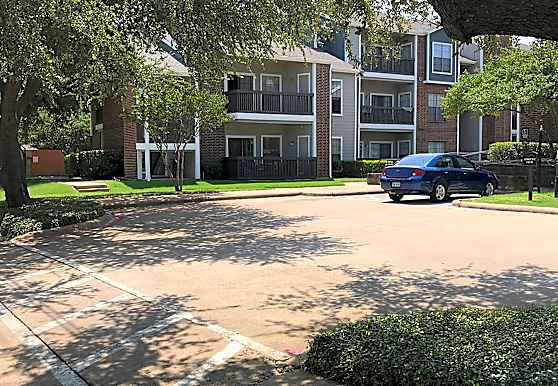  Apartments On Haverwood Ln with Modern Garage