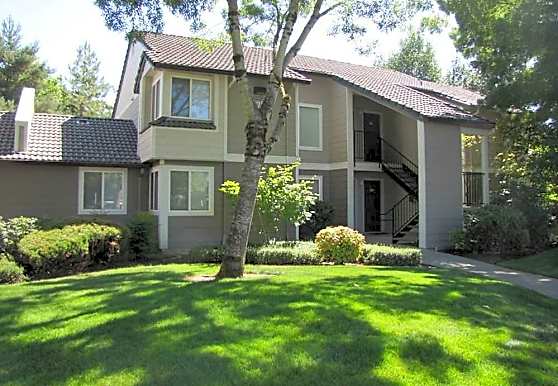 Berkshire Court Apartments Wilsonville Or 97070