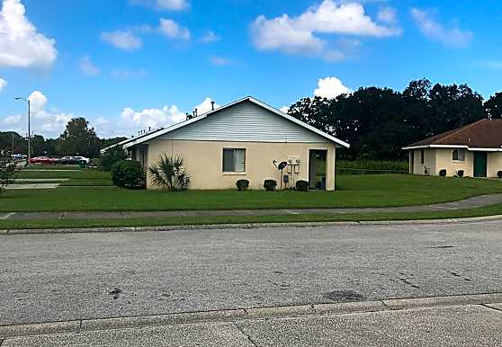 18  Bay pointe apartments clearwater fl One Bedroom Apartment Near Me