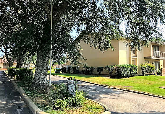 Monticello Townhouses Apts Apartments Montgomery Al 36117