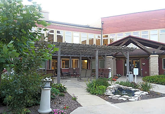 Round Barn Manor Apartments Champaign Il 61821