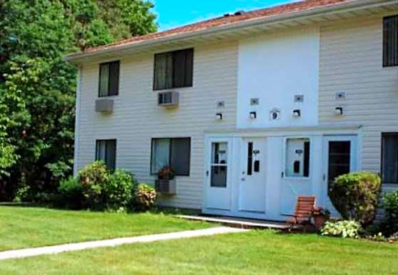 Brookwood At Ridge Apartments Ridge Ny 11961