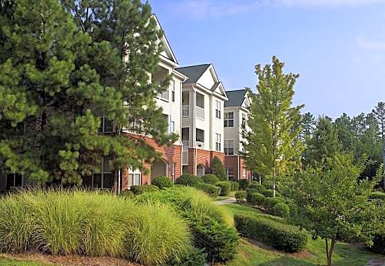 Falls Pointe at the Park Apartments Durham, NC 27713