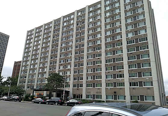 Court Towers Apartments Newark NJ 07102