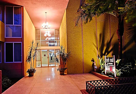 Park East Apartments - San Diego, CA 92103