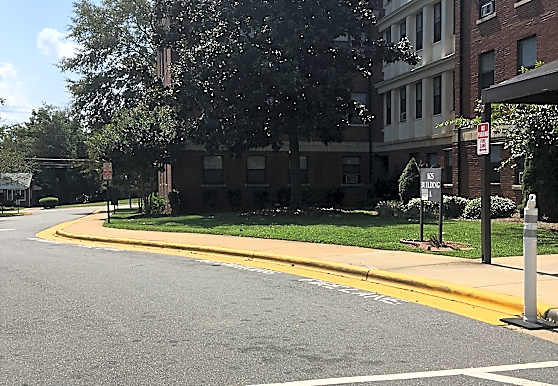 University Place Apartments - Winston-Salem, NC 27101