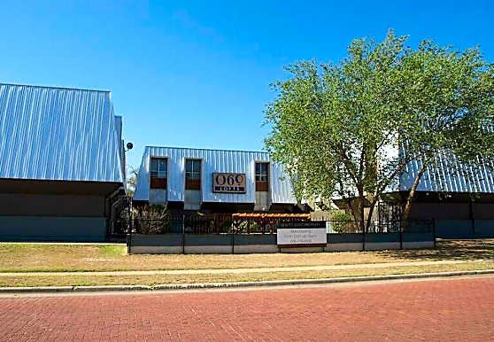 O60 Lofts And O60 Courts Apartments Lubbock Tx 79401