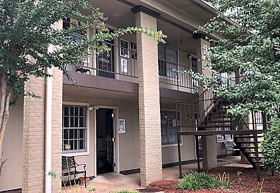 The Grove Apartments Starkville, MS 39759