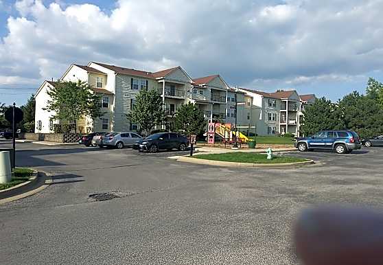 Pleasant Springs Apartments - Indianapolis, IN 46203