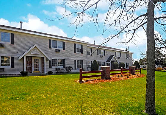 South Towne Village Apartments South Milwaukee Wi 53172