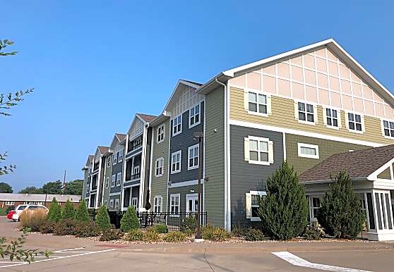 Legacy Manor Of Cedar Rapids Apartments Cedar Rapids Ia 52402