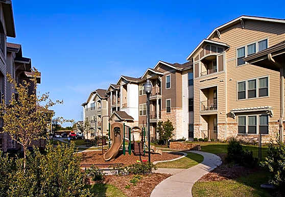 Woodmont Apartment Homes Fort Worth Tx 76115