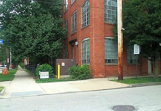 Metro-Loft Apartments - Tremont City, OH 44113