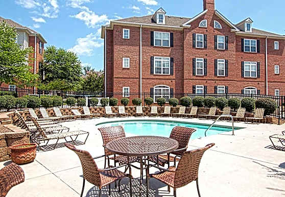 Quarry Trail Student Living Apartments Knoxville Tn 37920