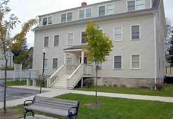 Wamsutta Apartments New Bedford Ma 02740
