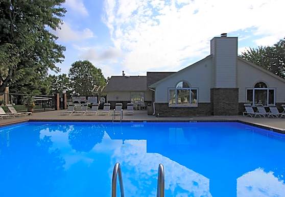 Enclave By Broadmoor Apartments Omaha Ne 68127